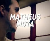 Matheus Mota tem a sua casa como base de produção das músicas que compõe. Lançou em Setembro de 2012 o seu primeiro álbum, chamado Desenho. O cotidiano, relatado em suas letras, faz de cada composição uma espécie de crônica em forma de curta-metragem sonoro, com um humor sutil característico de sua obra.nnOuça Matheus Mota: soundcloud.com/matheusmotann-----------------------------------------------------------------------------nnFICHA TÉCNICA:nnImagens: Bernardo Sampaio, Beto Eiras