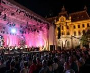 Festival Ljubljana slovenski in tuji javnosti zagotavlja kulturno-umetniške vsebine vrhunske kvalitete mednarodno priznanih elitnih umetnikov. To je vodilo vse od prve izvedbe ljubljanskega poletnega festivala med 4. in 13. julijem leta 1953. Dokaz za to so številna imena izjemnih solistov, orkestrov, ansamblov, dirigentov, koreografov, režiserjev, igralcev idr., ki so gostovala v poletni Ljubljani, predvsem pa v zadnjih 20 letih.nMednje spadajo: Dunajski filharmoniki, Izraelski filharmoničn