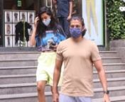 Farhan Akhtar with his lady love Shibani Dandekar clicked after their shopping at a sportswear brand. Nupur Sanon spotted making her way out of a dog clinic with a little pup stuffed in her handbag. Farhan Akhtar with his lady love Shibani Dandekar clicked after their shopping. Nupur Sanon carries her doggo in her handbag for a visit to the pet clinic. The couple Farhan and Shibani were snapped by the shutterbugs making their way out of a sportswear showroom. The two went out for some shopping t