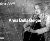 A artista carioca Anna Bella Geiger estreia o programa “Memória MAM 75”, série de depoimentos com nomes da arte brasileira fundamentais para o legado da instituição, que comentam sobre suas trajetórias, em diálogo com a história do museu, que completa em 2023 75 anos.nnAnna Bella Geiger conta que tinha