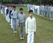 With Morning Hearts continues David MacDougall&#39;s long-term study of an elite boys&#39; boarding school in northern India.nnThis film focuses on a group of twelve-year-olds during their first year in one of the