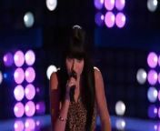 Mia Z delivers a sultry blind-audition take on B.B. King&#39;s &#92;