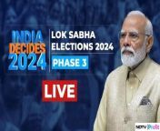 #LokSabhaElection2024: Prime Minister Narendra Modi casts his vote in Ahmedabad. #ElectionsWithNDTVProfit&#60;br/&#62;&#60;br/&#62;Watch live: https://bit.ly/3UOJbuy&#60;br/&#62;&#60;br/&#62;Read all election updates: https://bit.ly/4b4QiF3&#60;br/&#62;&#60;br/&#62;&#60;br/&#62;