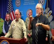 Louisiana Gov. John Bel Edwards says the threat of flooding in the state&#39;s southwest appears to be diminishing as Harvey pulls away from the region.