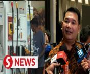 Rafizi Ramli has brushed aside claims that there will be a hike in petrol prices soon.&#60;br/&#62;&#60;br/&#62;Speaking to reporters on Saturday (March 23) after a town hall session on the Central Database Hub (Padu) registration, the Economy Minister said it was not possible for a decision such as a hike in petrol prices, to be made given it was too close to the Padu implementation date.&#60;br/&#62;&#60;br/&#62;Read more at https://tinyurl.com/eptr5t6n&#60;br/&#62;&#60;br/&#62;WATCH MORE: https://thestartv.com/c/news&#60;br/&#62;SUBSCRIBE: https://cutt.ly/TheStar&#60;br/&#62;LIKE: https://fb.com/TheStarOnline