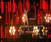 Justin Bieber - Mistletoe - American Music Awards (2011)...As Seen On (C) ABC, All Rights Reserved.