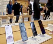 A new report from market research firm IDC says that sales of the Iphone fell 10% in the most recent quarter, and its almost entirely due to falling popularity in China.Apple sold 50 million Iphones from January through March, compared to 55 million in the same period a year ago.In the full smartphone market, IDC says total sales increased 7.8% year on year, and with 21% of the global market, Samsung is once again the largest manufacturer.