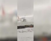 Shocking video shows tarmac at Dubai airport completely underwater from sunny lioun videos