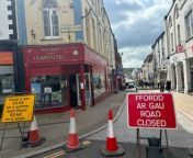 Traffic chaos in Monmouth as Monnow Street is closed to traffic in both directions.