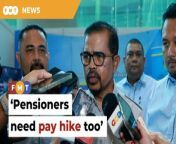 Its president Adnan Mat says pensioners deserve an increase that is commensurate with that given to civil servants.&#60;br/&#62;&#60;br/&#62;Read More: &#60;br/&#62;https://www.freemalaysiatoday.com/category/nation/2024/05/01/pensioners-need-pay-hike-too-says-cuepacs/&#60;br/&#62;&#60;br/&#62;Laporan Lanjut: &#60;br/&#62;https://www.freemalaysiatoday.com/category/bahasa/tempatan/2024/05/01/cuepacs-harap-laksana-segera-cadangan-lain-termasuk-elaun-kenaikan-pangkat/&#60;br/&#62;&#60;br/&#62;Free Malaysia Today is an independent, bi-lingual news portal with a focus on Malaysian current affairs.&#60;br/&#62;&#60;br/&#62;Subscribe to our channel - http://bit.ly/2Qo08ry&#60;br/&#62;------------------------------------------------------------------------------------------------------------------------------------------------------&#60;br/&#62;Check us out at https://www.freemalaysiatoday.com&#60;br/&#62;Follow FMT on Facebook: https://bit.ly/49JJoo5&#60;br/&#62;Follow FMT on Dailymotion: https://bit.ly/2WGITHM&#60;br/&#62;Follow FMT on X: https://bit.ly/48zARSW &#60;br/&#62;Follow FMT on Instagram: https://bit.ly/48Cq76h&#60;br/&#62;Follow FMT on TikTok : https://bit.ly/3uKuQFp&#60;br/&#62;Follow FMT Berita on TikTok: https://bit.ly/48vpnQG &#60;br/&#62;Follow FMT Telegram - https://bit.ly/42VyzMX&#60;br/&#62;Follow FMT LinkedIn - https://bit.ly/42YytEb&#60;br/&#62;Follow FMT Lifestyle on Instagram: https://bit.ly/42WrsUj&#60;br/&#62;Follow FMT on WhatsApp: https://bit.ly/49GMbxW &#60;br/&#62;------------------------------------------------------------------------------------------------------------------------------------------------------&#60;br/&#62;Download FMT News App:&#60;br/&#62;Google Play – http://bit.ly/2YSuV46&#60;br/&#62;App Store – https://apple.co/2HNH7gZ&#60;br/&#62;Huawei AppGallery - https://bit.ly/2D2OpNP&#60;br/&#62;&#60;br/&#62;#FMTNews #Cuepacs #AdnanMat #Pensioners #EPF #Socso